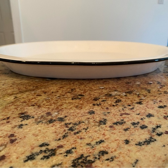 Magnolia Black Rim Ceramic Oval Platter - Picture 4 of 7